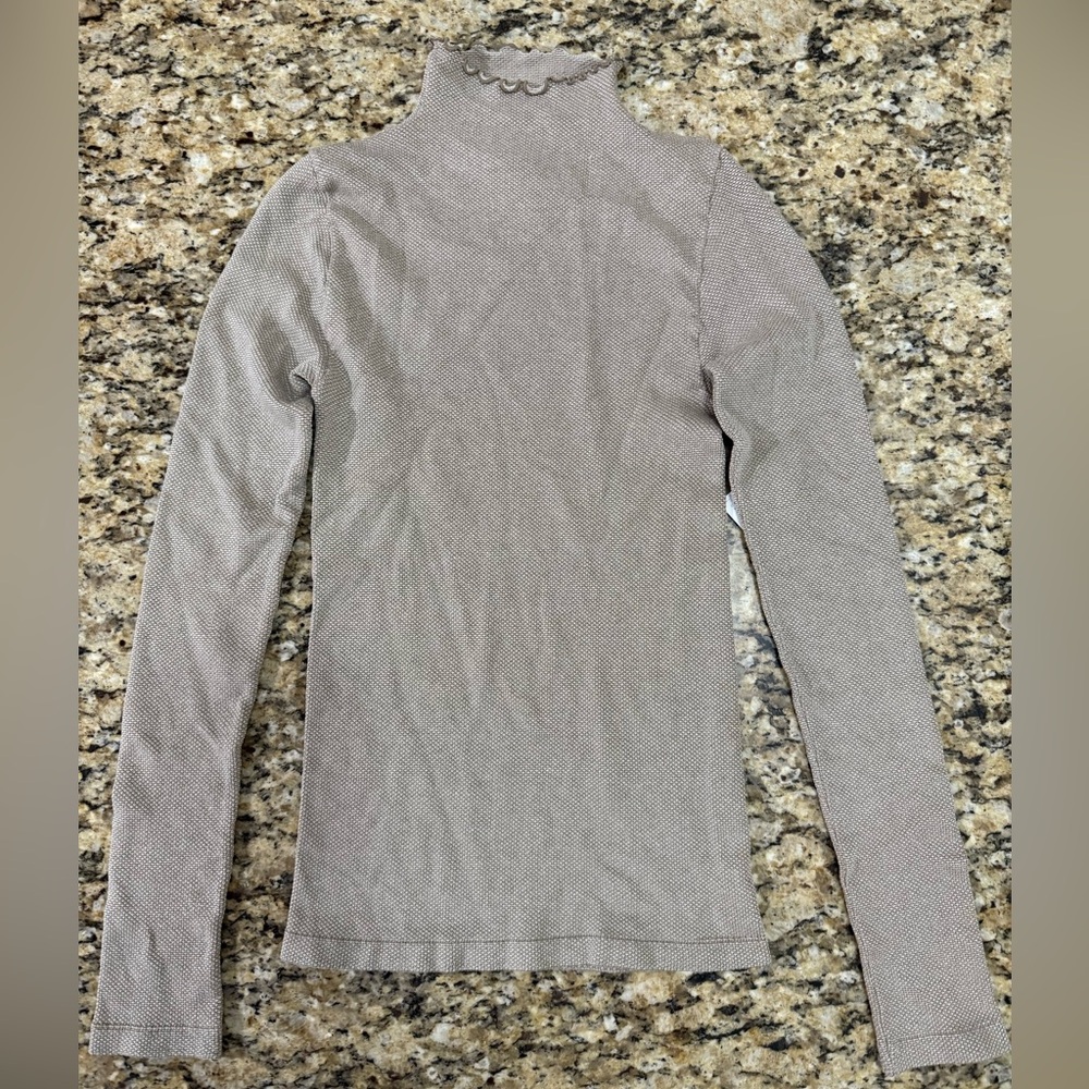 INTIMATELY LONG SLEEVE TURTLE NECK PULLOVER TOP BEIGE - M-L